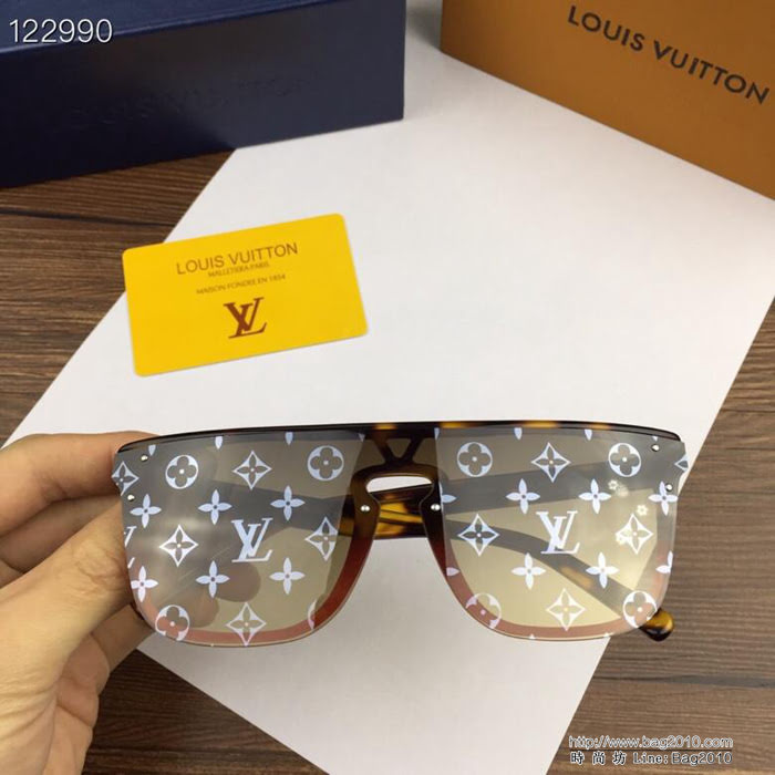 LV路易威登 官網同步 歐美風範 原單品質 女款 太陽鏡  lly1256